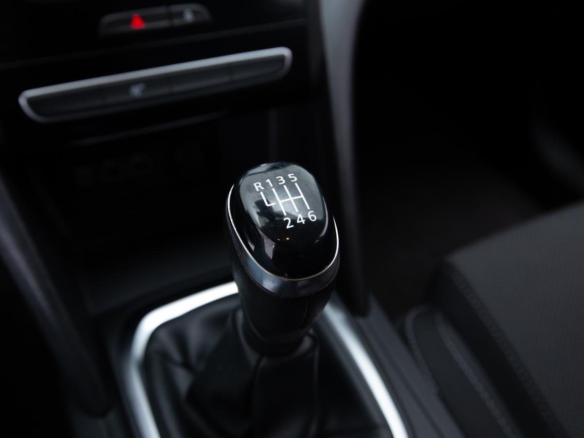 renault-megane-sport-tourer-2023-diesel-1461cc