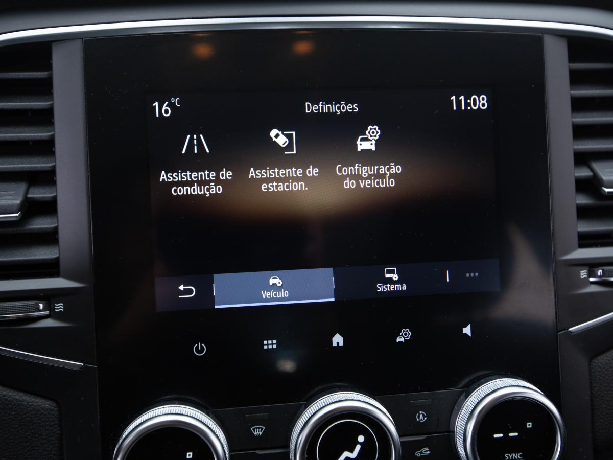 renault-megane-sport-tourer-2023-diesel-1461cc