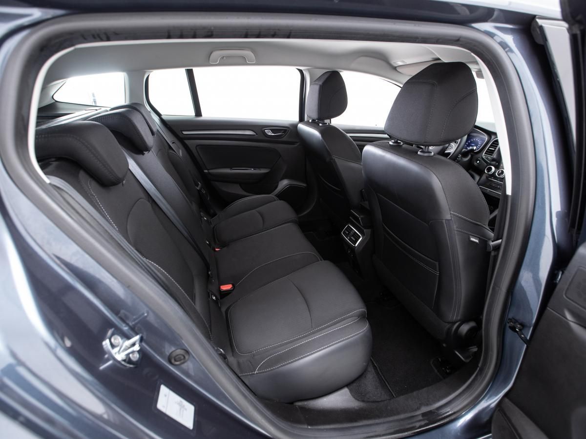 renault-megane-sport-tourer-2021-diesel-1461cc