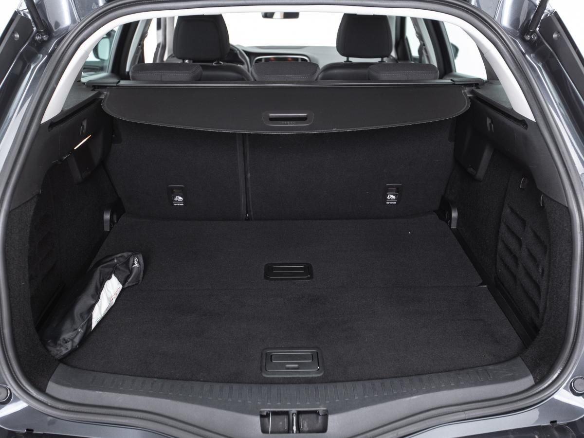 renault-megane-sport-tourer-2021-diesel-1461cc