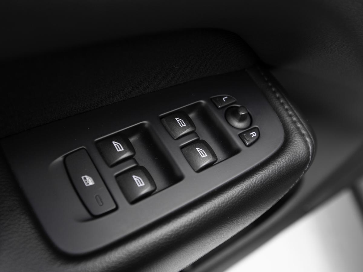 volvo-xc60-2018-hibrido-a-gasolina-1969cc