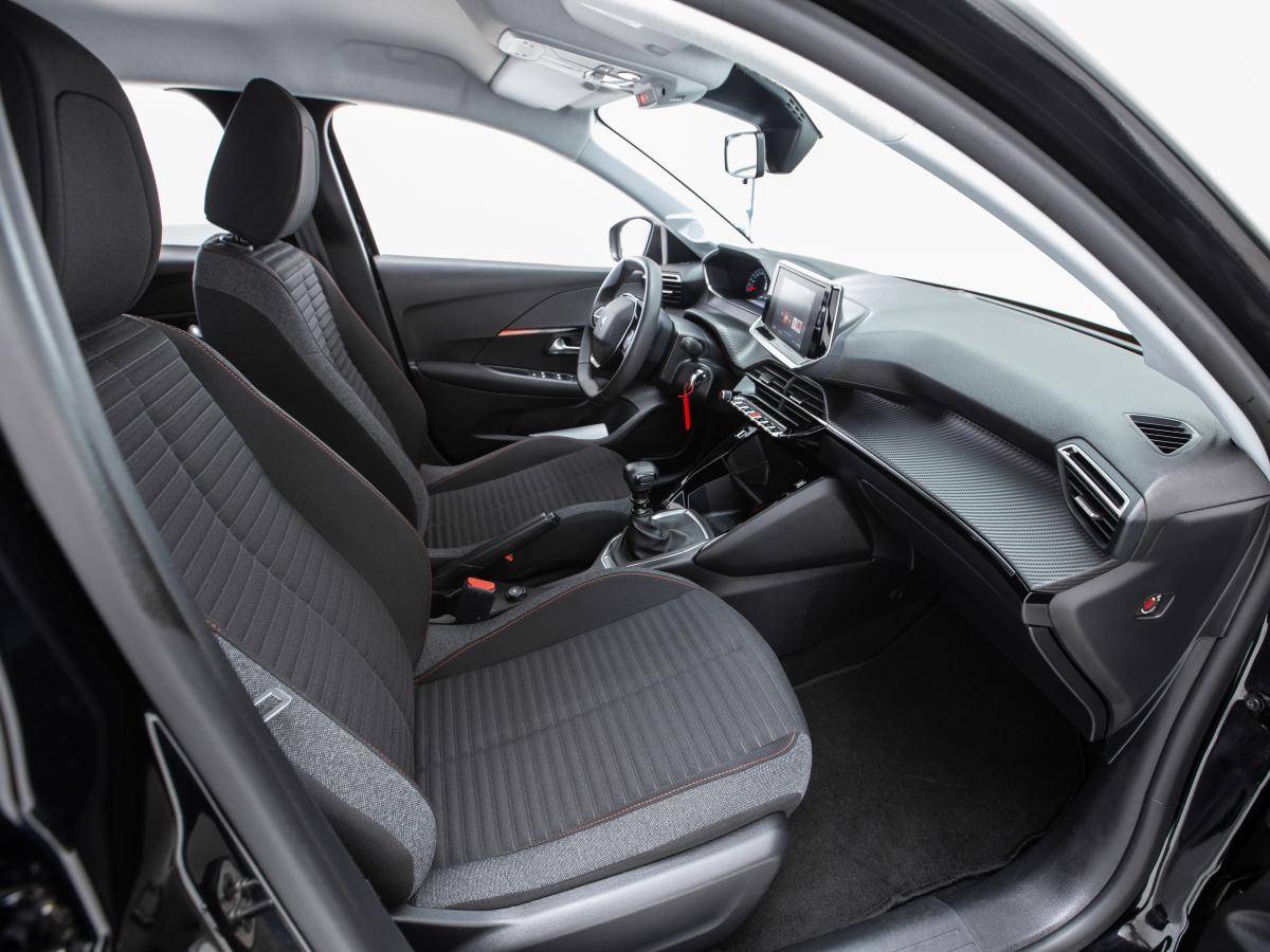 peugeot-208-2023-gasolina-1199cc