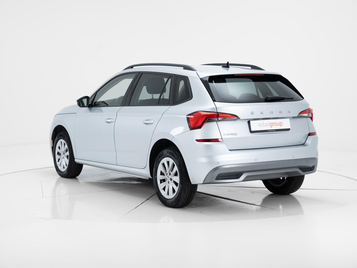 skoda-kamiq-2023-gasolina-999cc