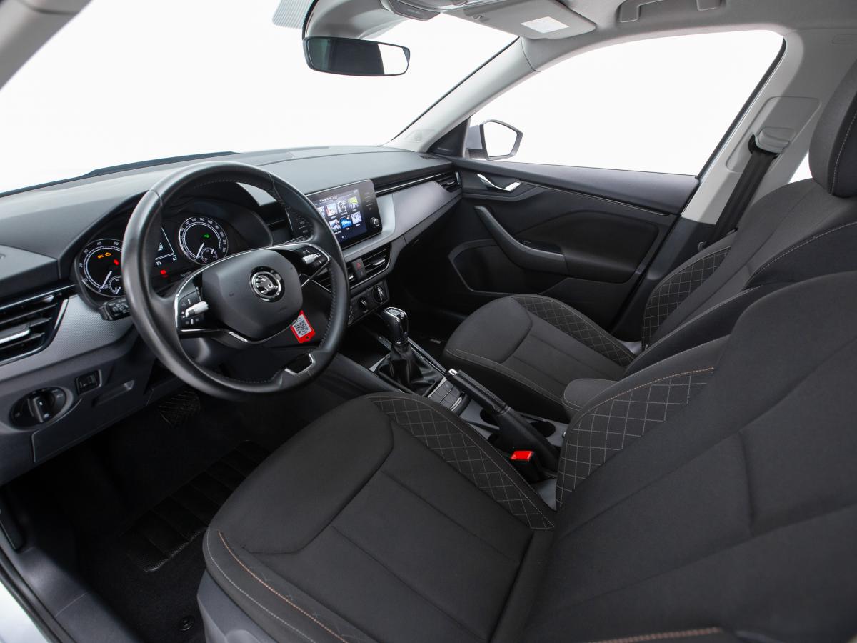 skoda-kamiq-2023-gasolina-999cc