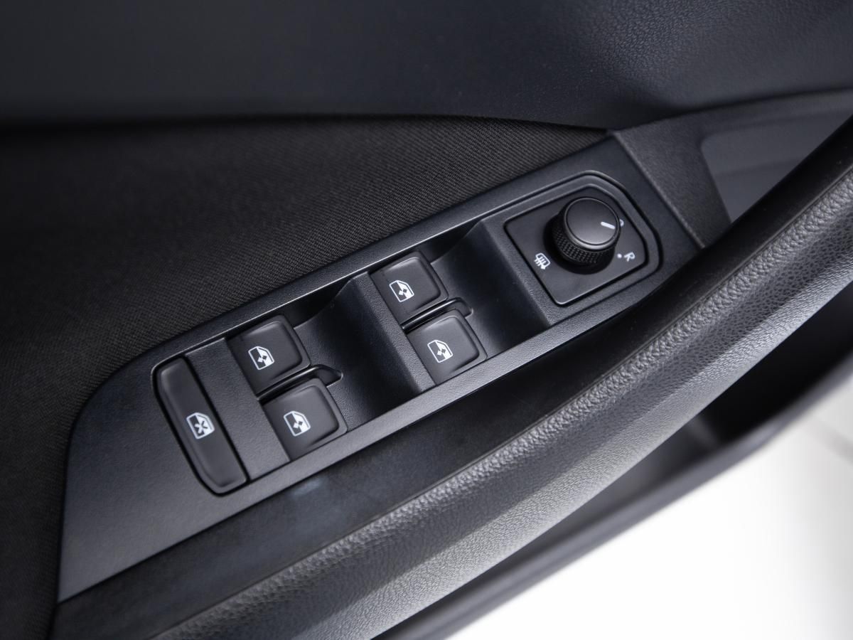 skoda-kamiq-2023-gasolina-999cc