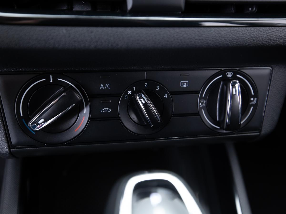 skoda-kamiq-2023-gasolina-999cc