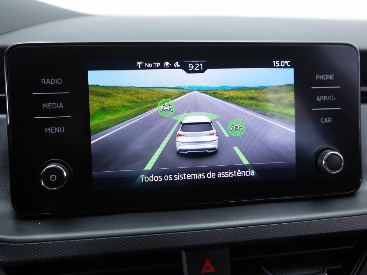 skoda-kamiq-2023-gasolina-999cc