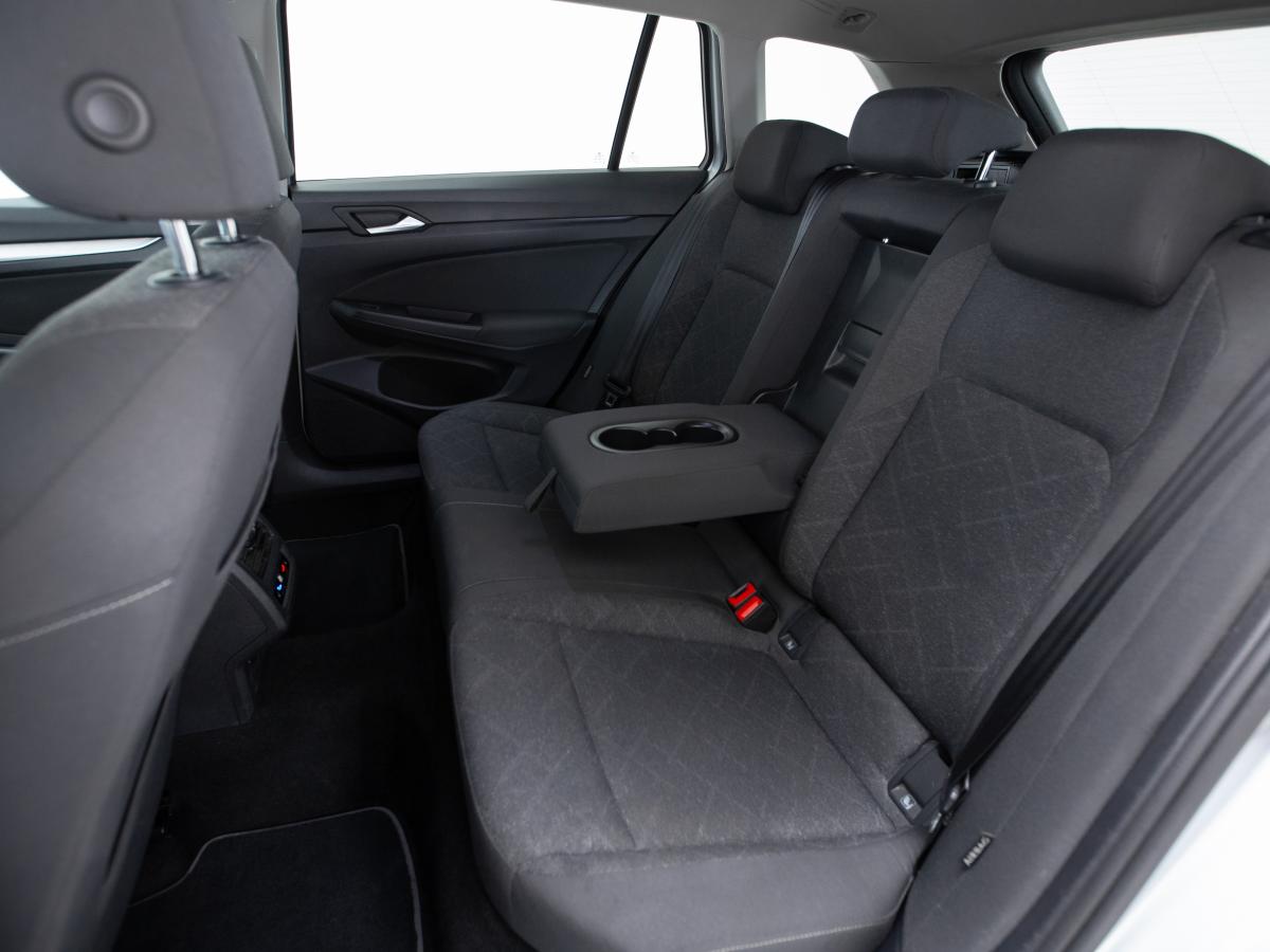 volkswagen-golf-variant-2021-diesel-1968cc