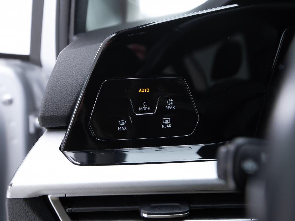 volkswagen-golf-variant-2021-diesel-1968cc
