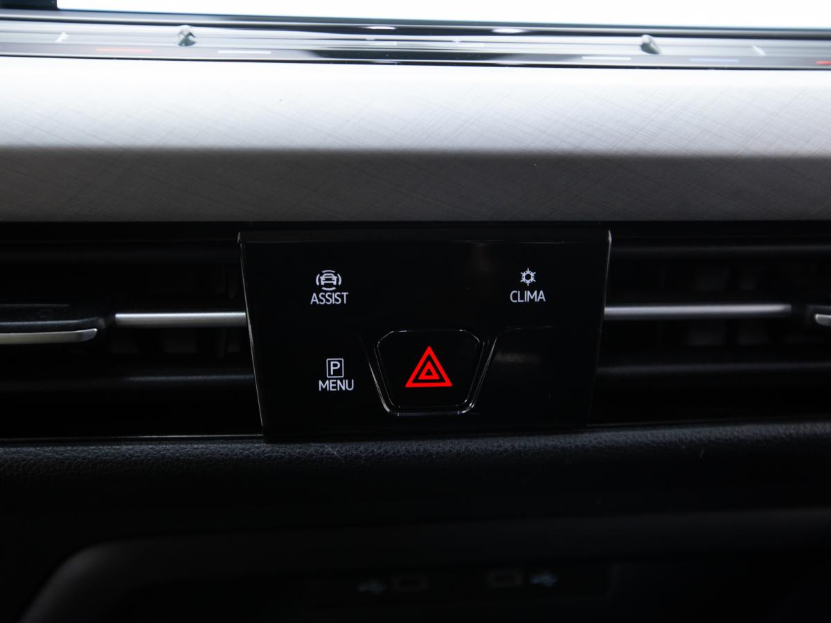 volkswagen-golf-variant-2021-diesel-1968cc