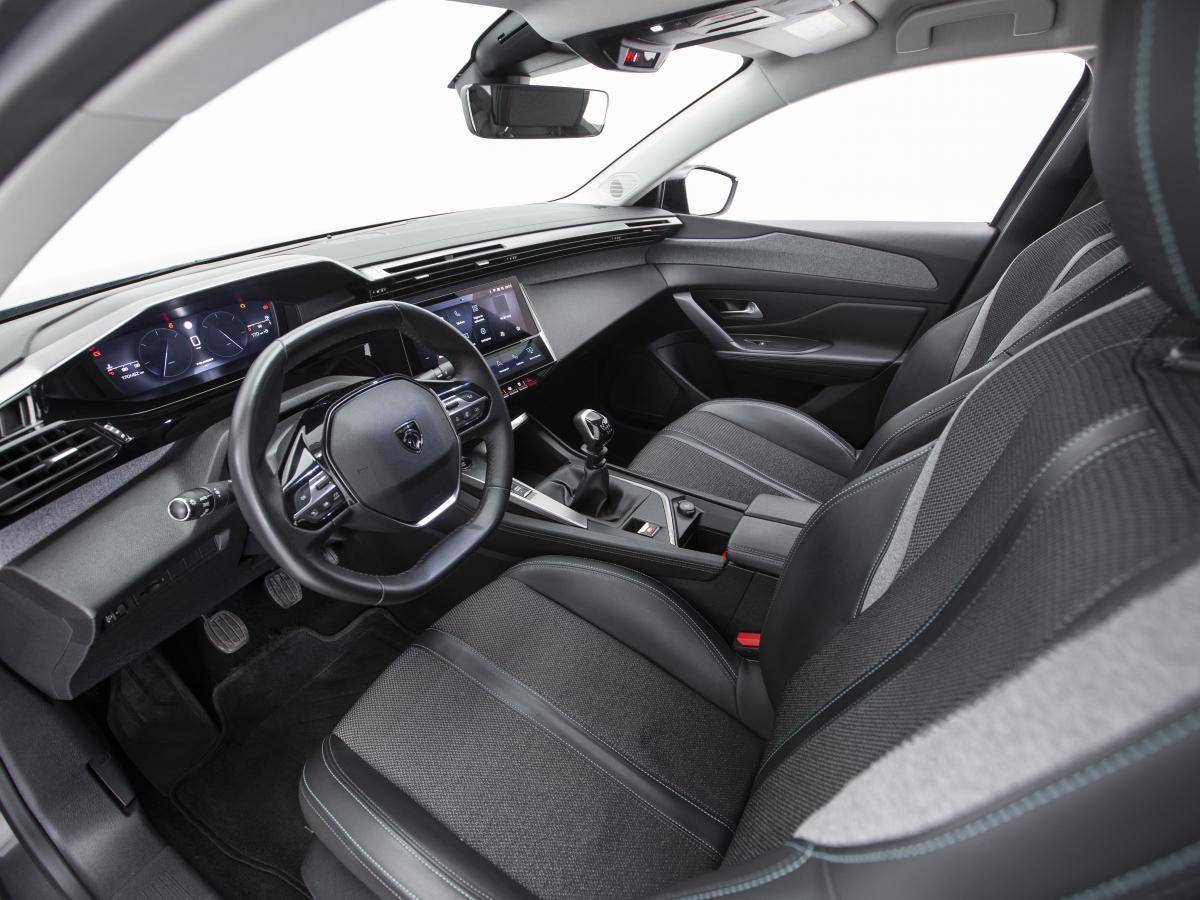 peugeot-308-sw-2022-diesel-1499cc