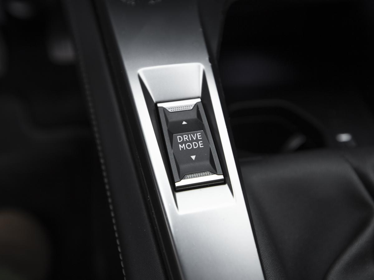 peugeot-308-sw-2022-diesel-1499cc