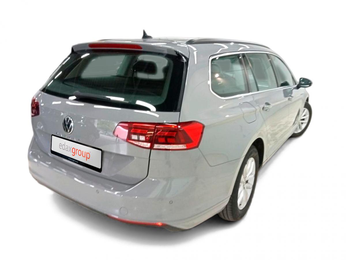 volkswagen-passat-variant-2022-diesel-1968cc