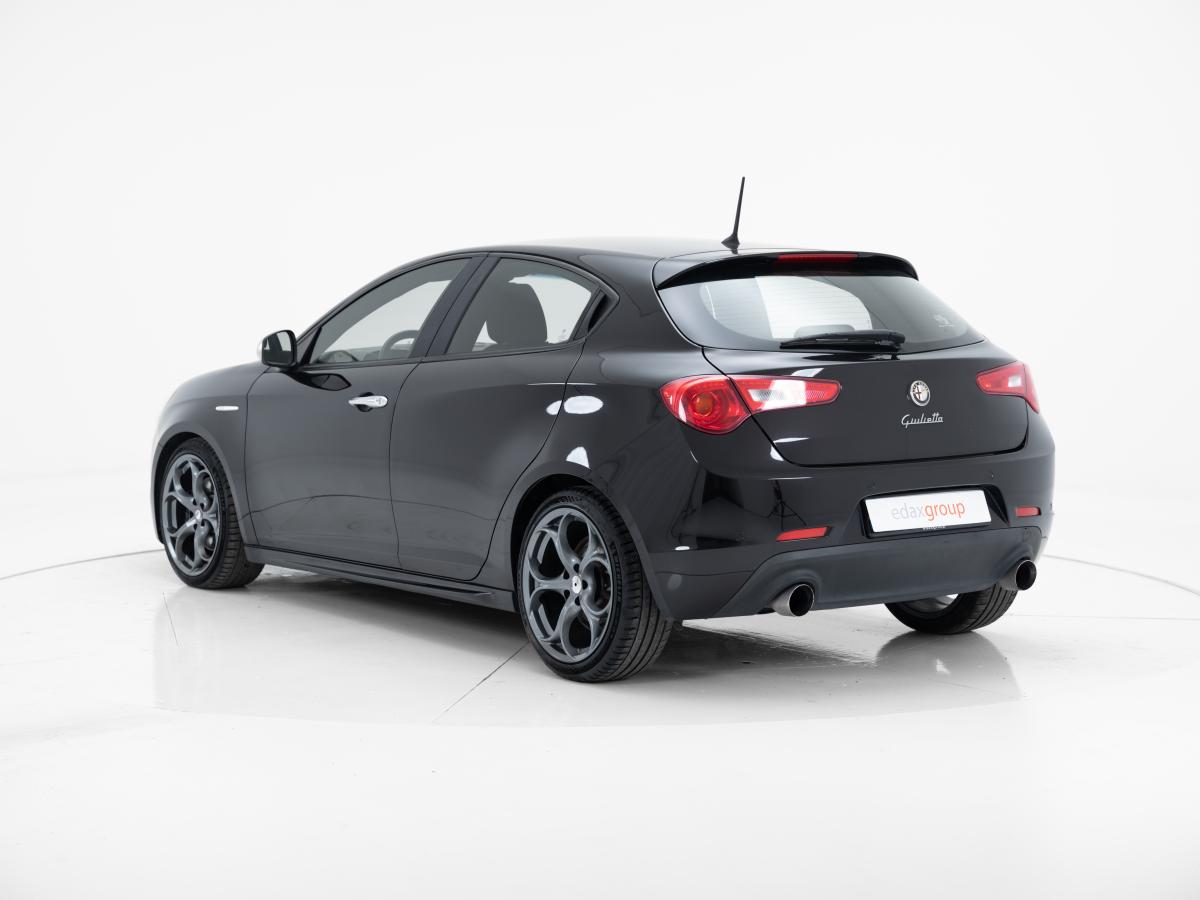 alfa-romeo-giulietta-2015-diesel-1956cc