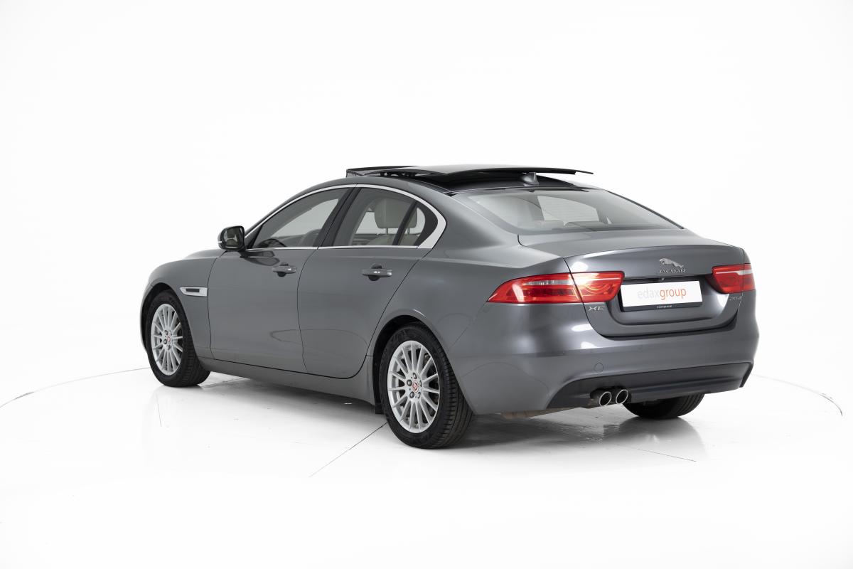 jaguar-xe-2015-diesel-1999cc