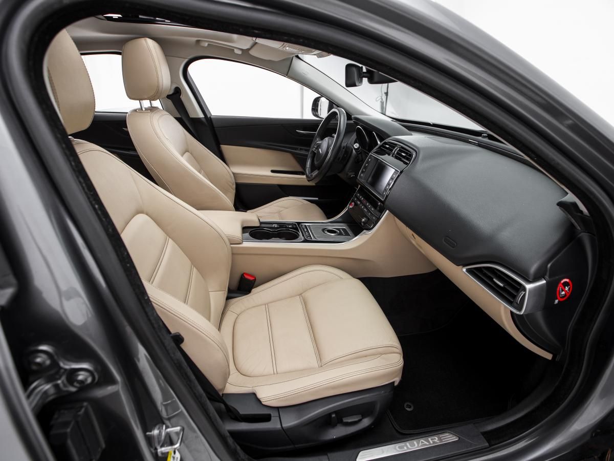 jaguar-xe-2015-diesel-1999cc