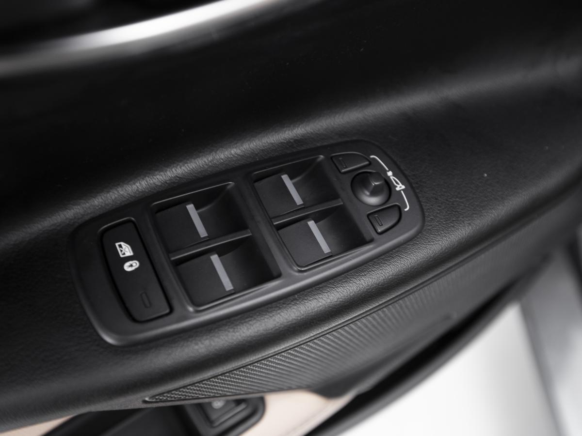 jaguar-xe-2015-diesel-1999cc