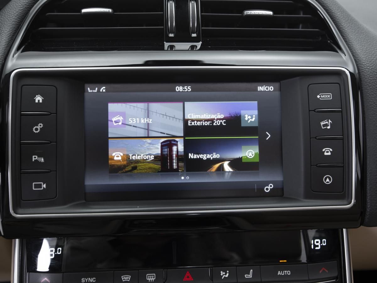 jaguar-xe-2015-diesel-1999cc