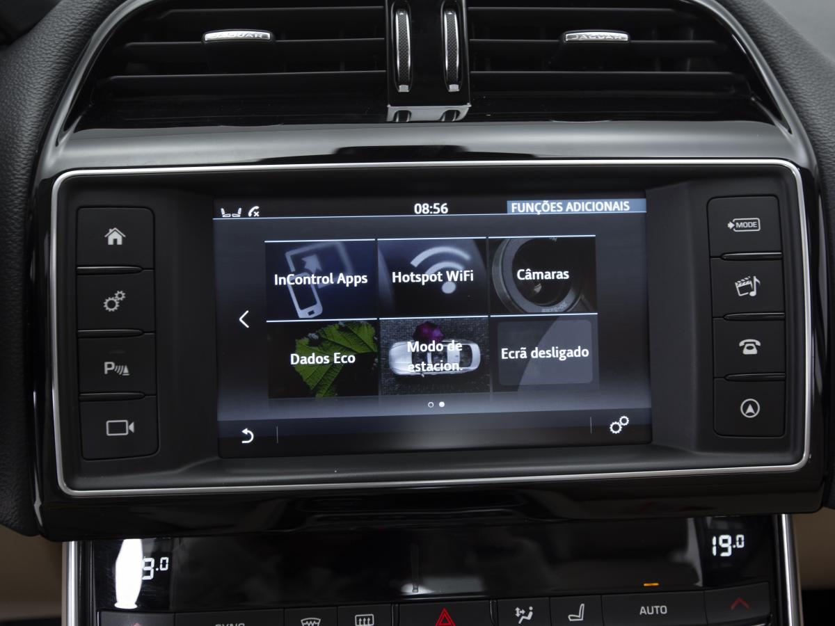 jaguar-xe-2015-diesel-1999cc