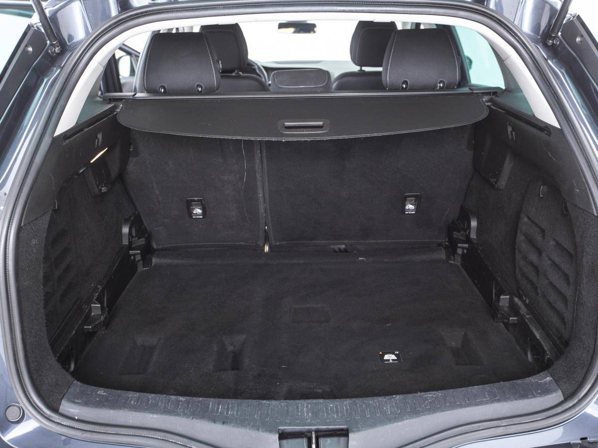 renault-megane-sport-tourer-2021-diesel-1461cc
