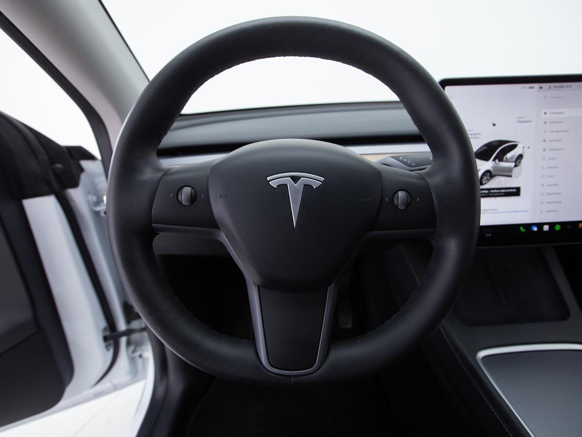 tesla-model-y-2022-eletrico-0cc