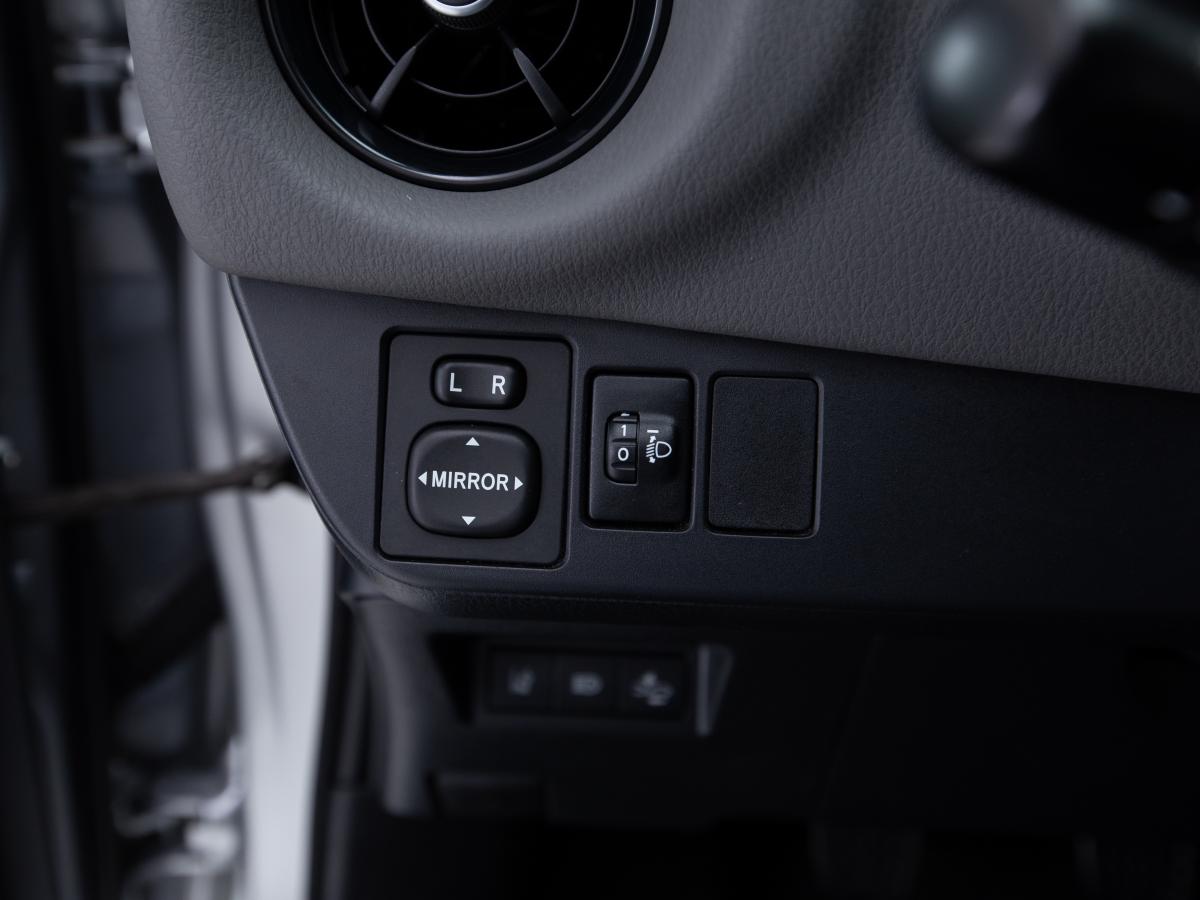 toyota-yaris-2020-gasolina-998cc