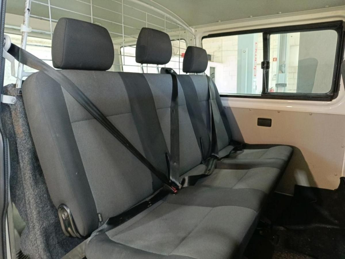 volkswagen-transporter-2018-diesel-1968cc