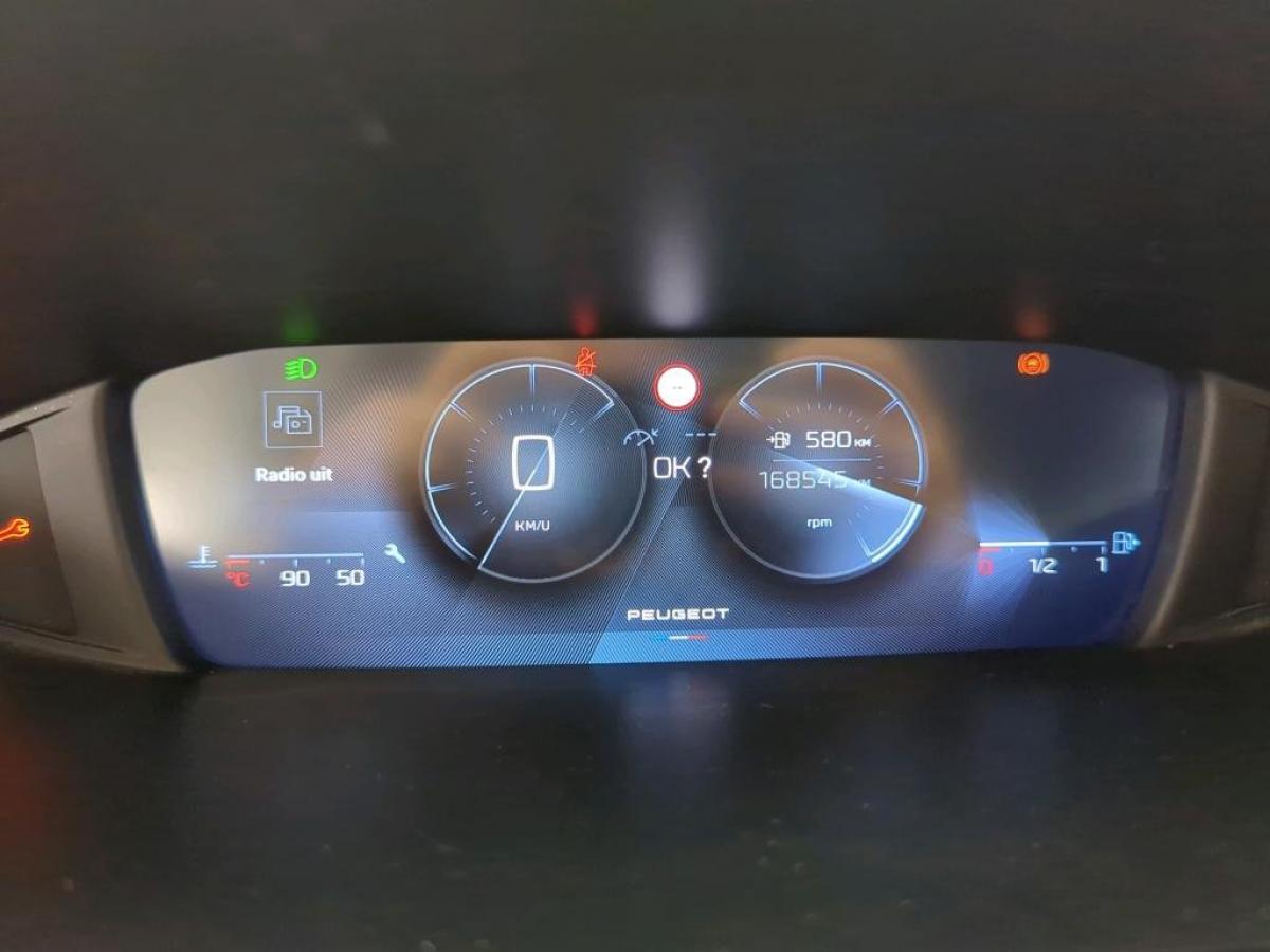 peugeot-308-sw-2023-gasolina-1199cc