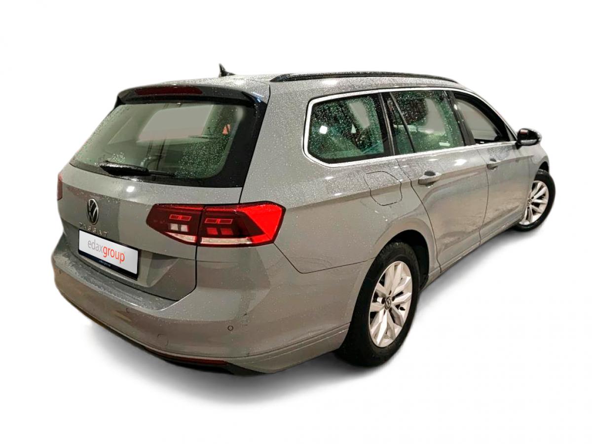 volkswagen-passat-variant-2022-diesel-1968cc