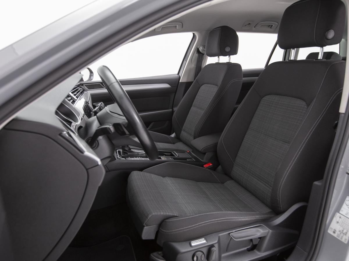 volkswagen-passat-variant-2022-diesel-1968cc