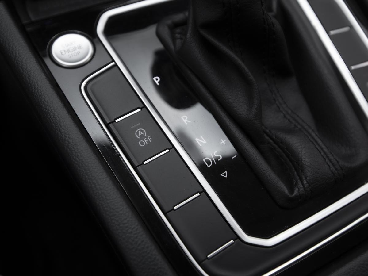 volkswagen-passat-variant-2022-diesel-1968cc