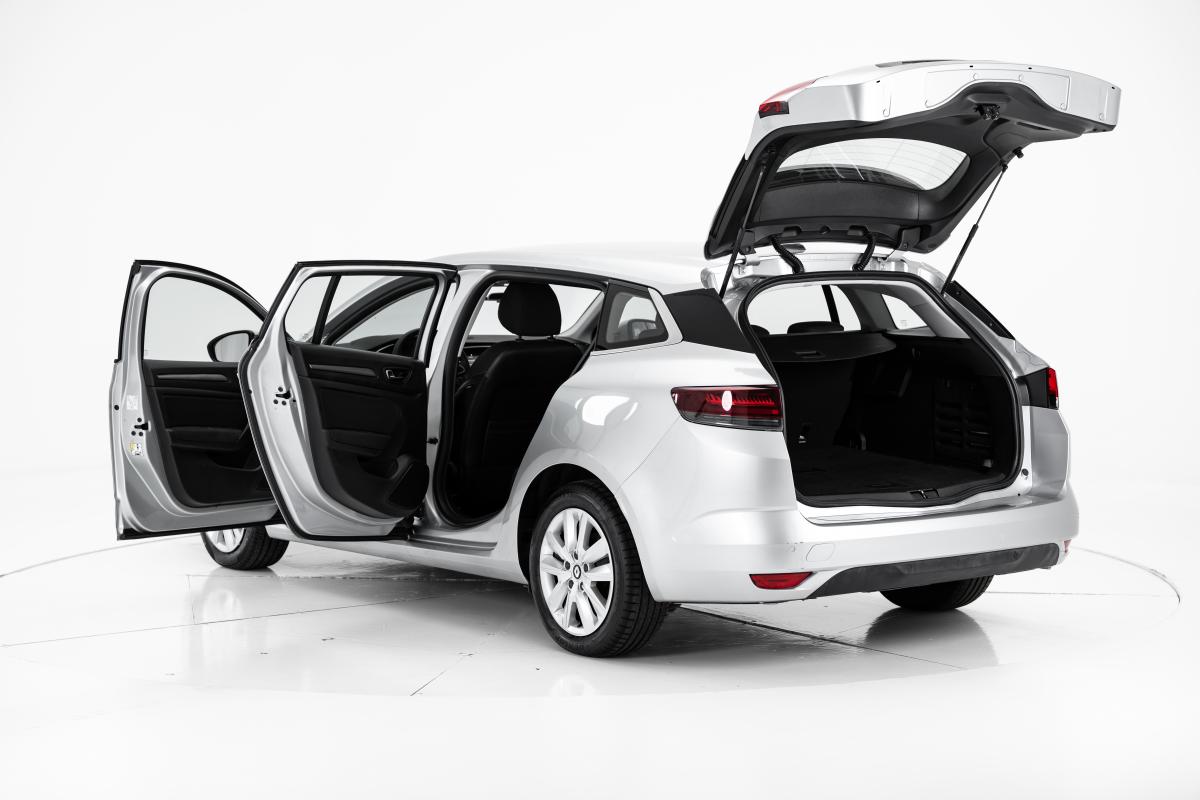 renault-megane-sport-tourer-2023-diesel-1461cc