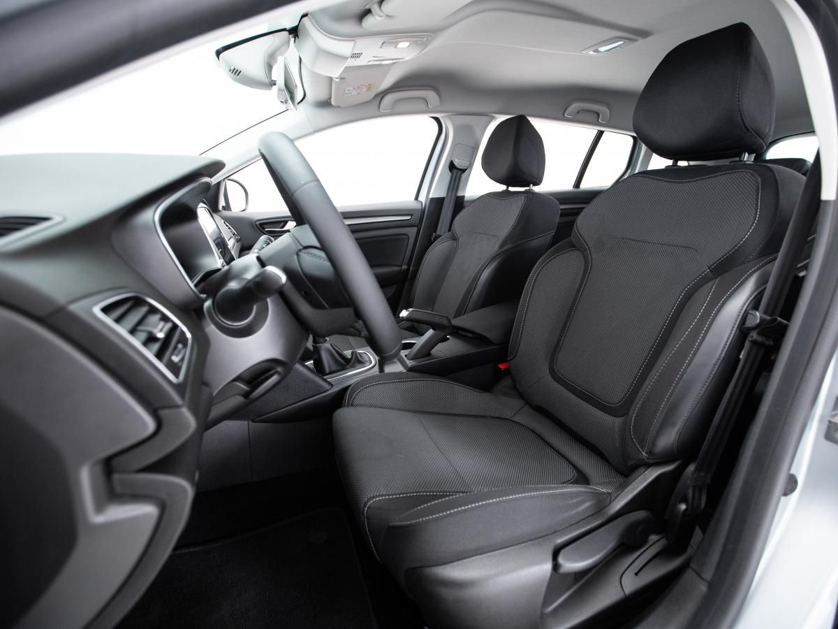 renault-megane-sport-tourer-2023-diesel-1461cc