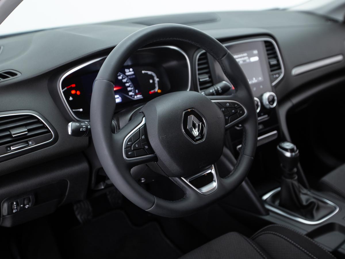 renault-megane-sport-tourer-2023-diesel-1461cc
