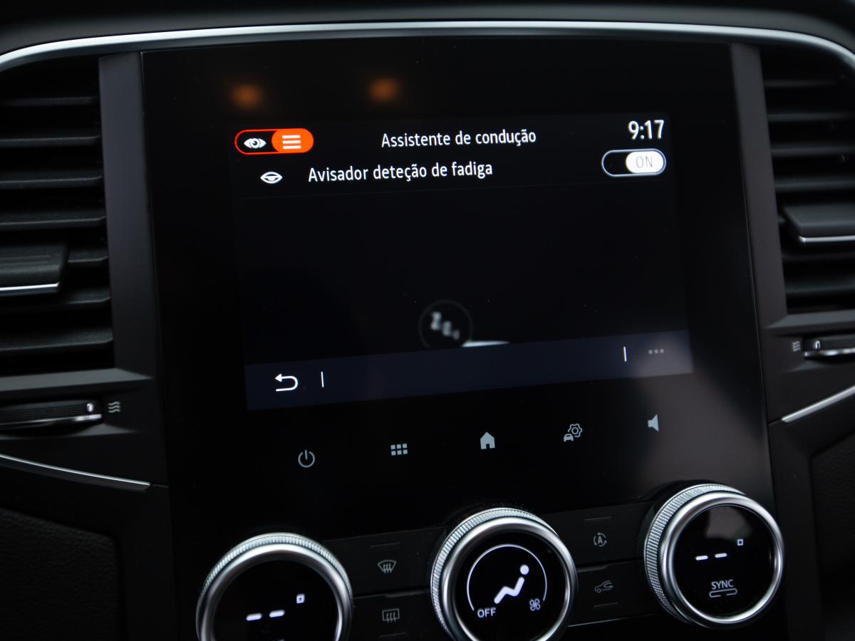 renault-megane-sport-tourer-2023-diesel-1461cc