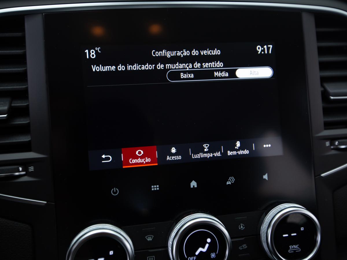 renault-megane-sport-tourer-2023-diesel-1461cc
