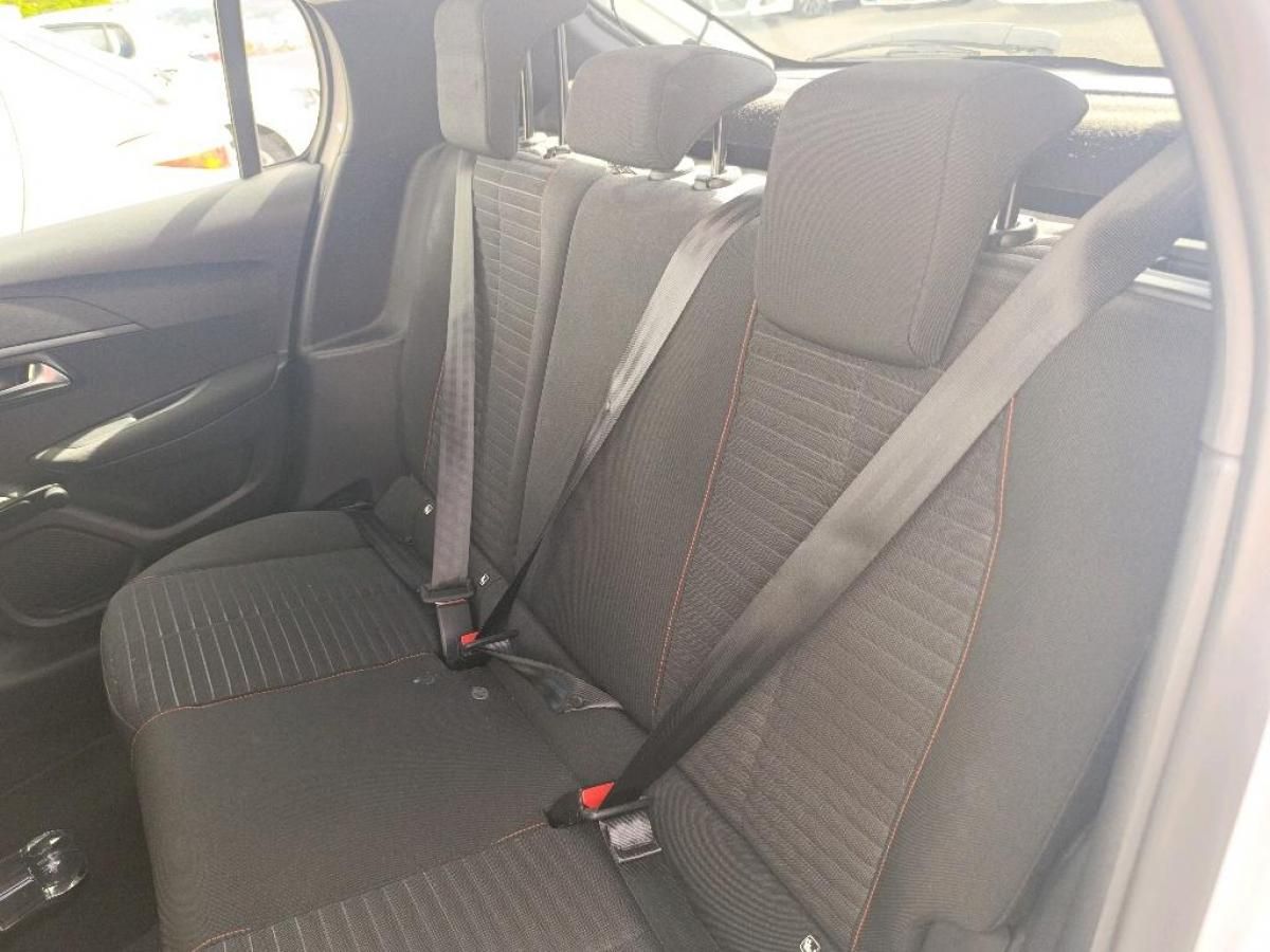 peugeot-208-2021-gasolina-1199cc