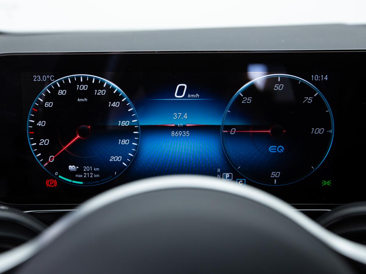 mercedes-benz-eqa-2022-eletrico-0cc
