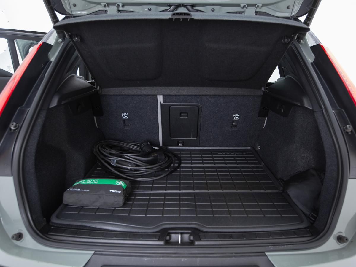 volvo-xc40-2022-eletrico-0cc