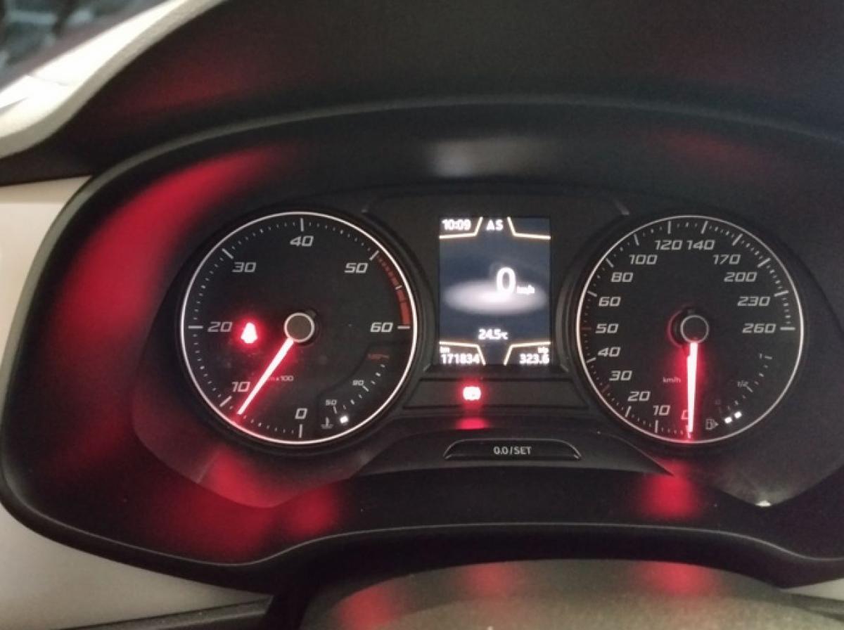 seat-leon-2017-diesel-1598cc
