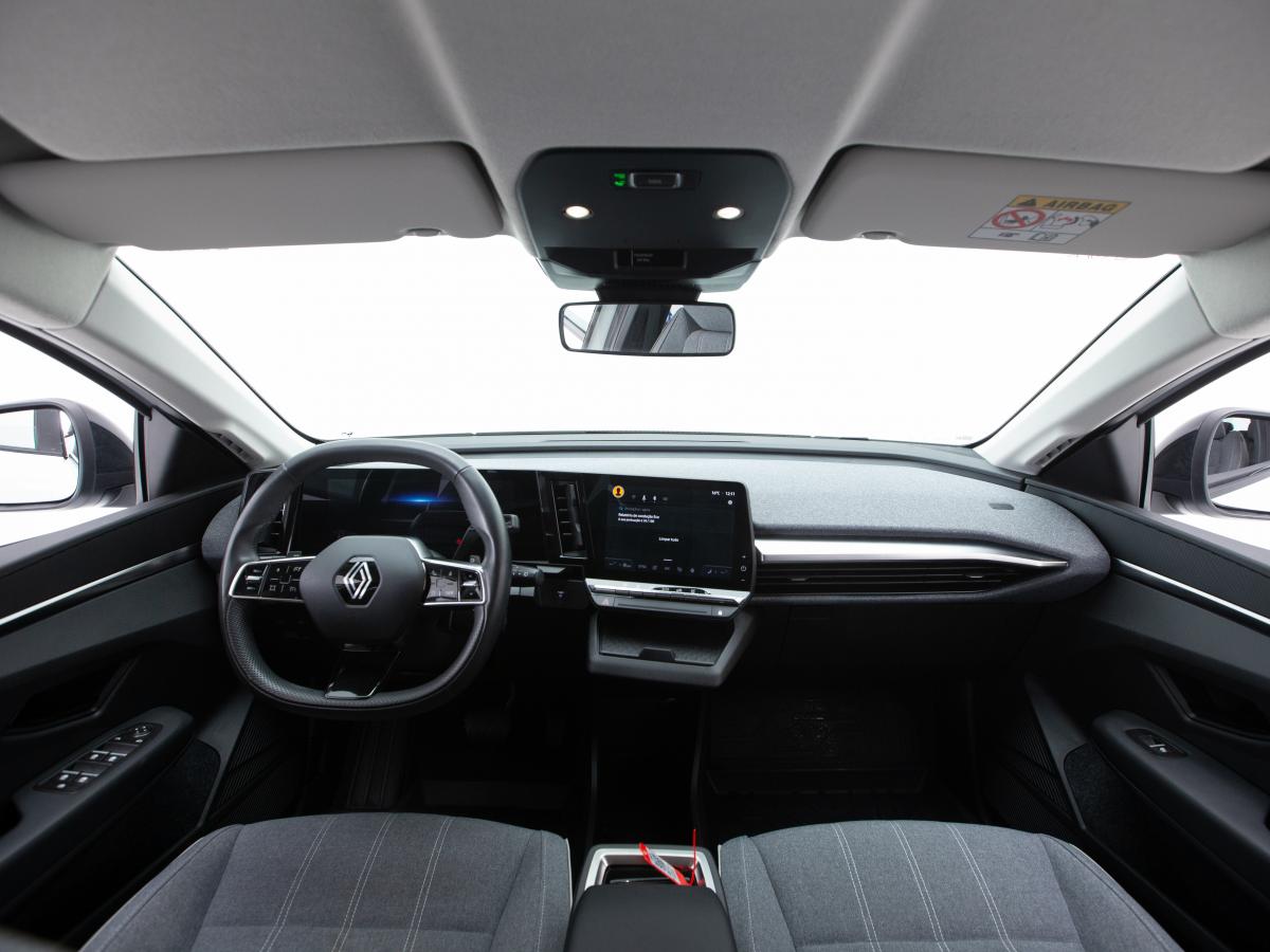 renault-megane-e-tech-2023-eletrico-0cc
