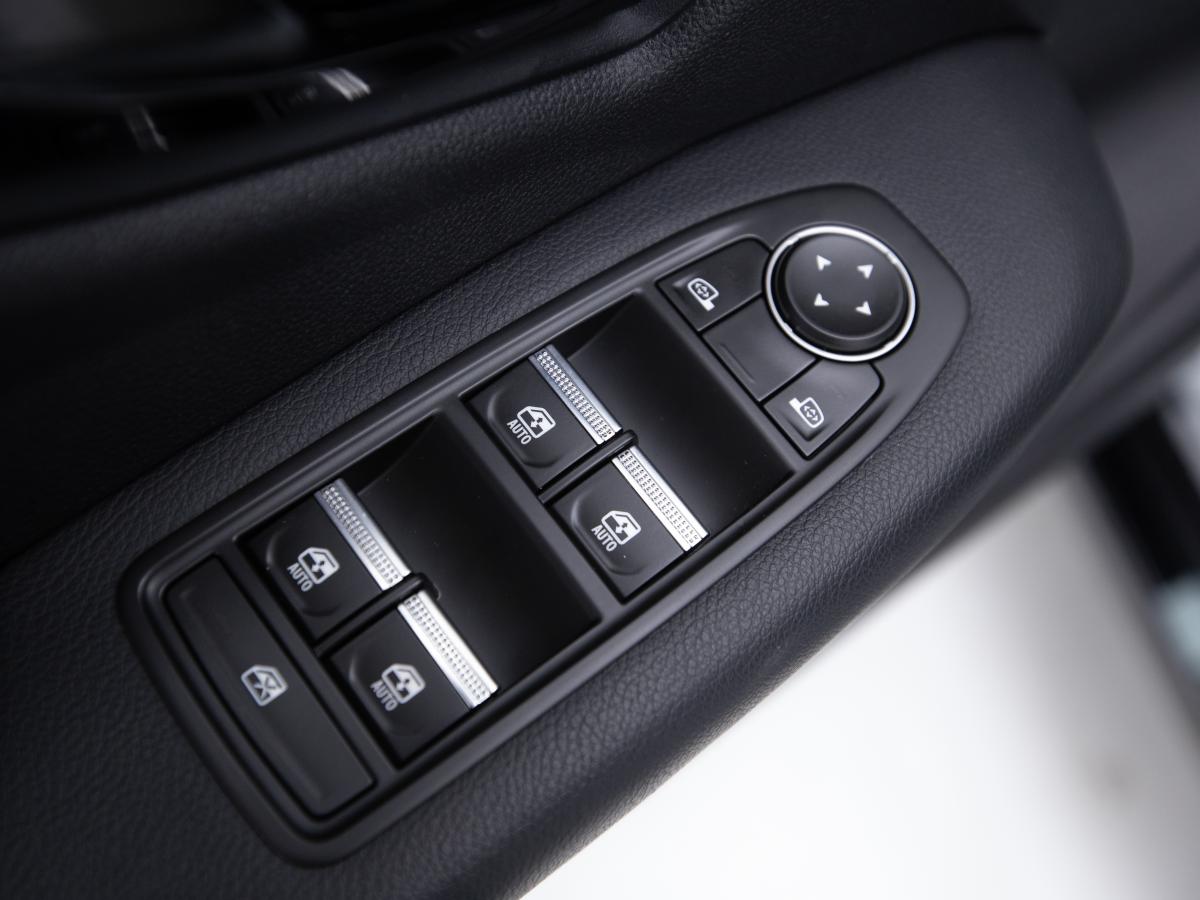 renault-megane-e-tech-2023-eletrico-0cc