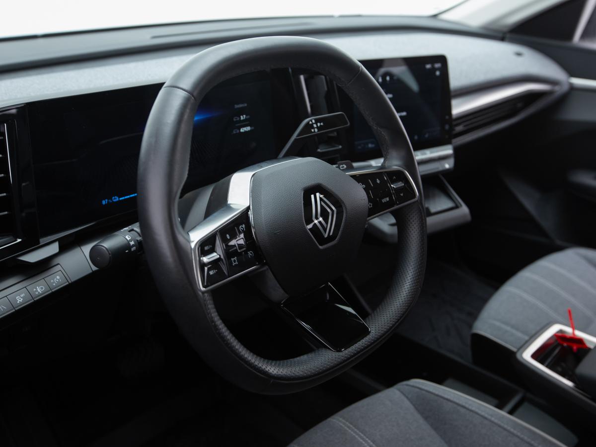 renault-megane-e-tech-2023-eletrico-0cc