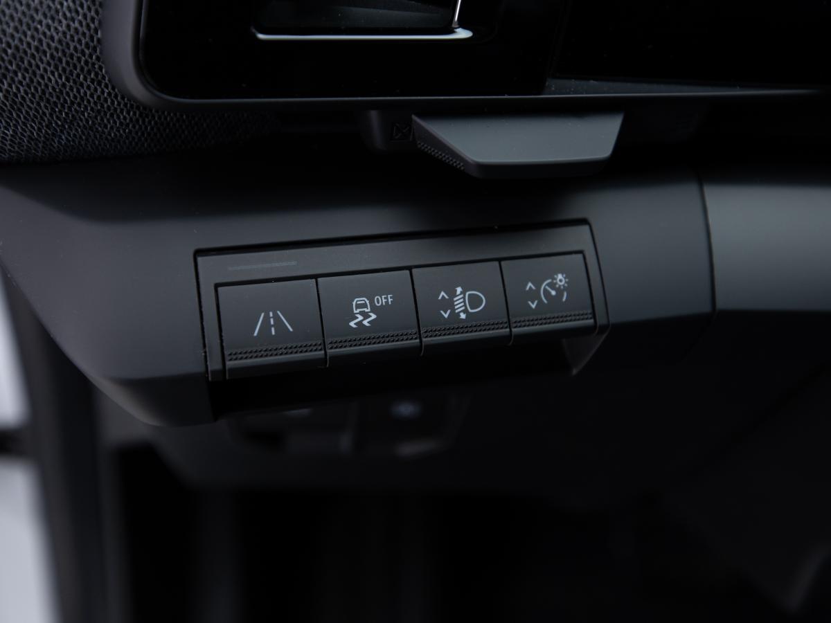 renault-megane-e-tech-2023-eletrico-0cc