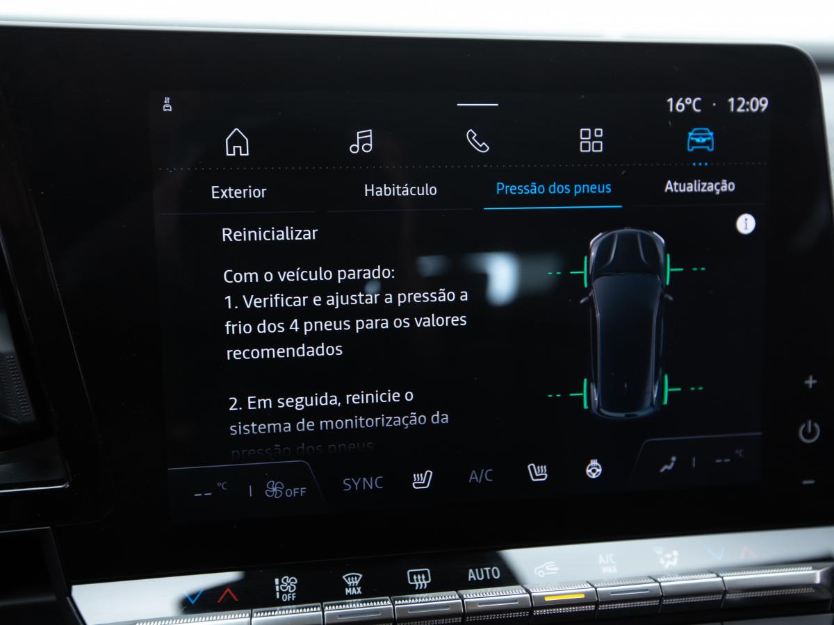 renault-megane-e-tech-2023-eletrico-0cc