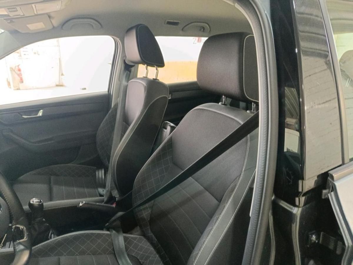 skoda-fabia-break-2021-gasolina-999cc