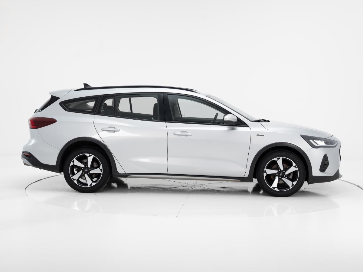 ford-focus-sw-2022-diesel-1499cc