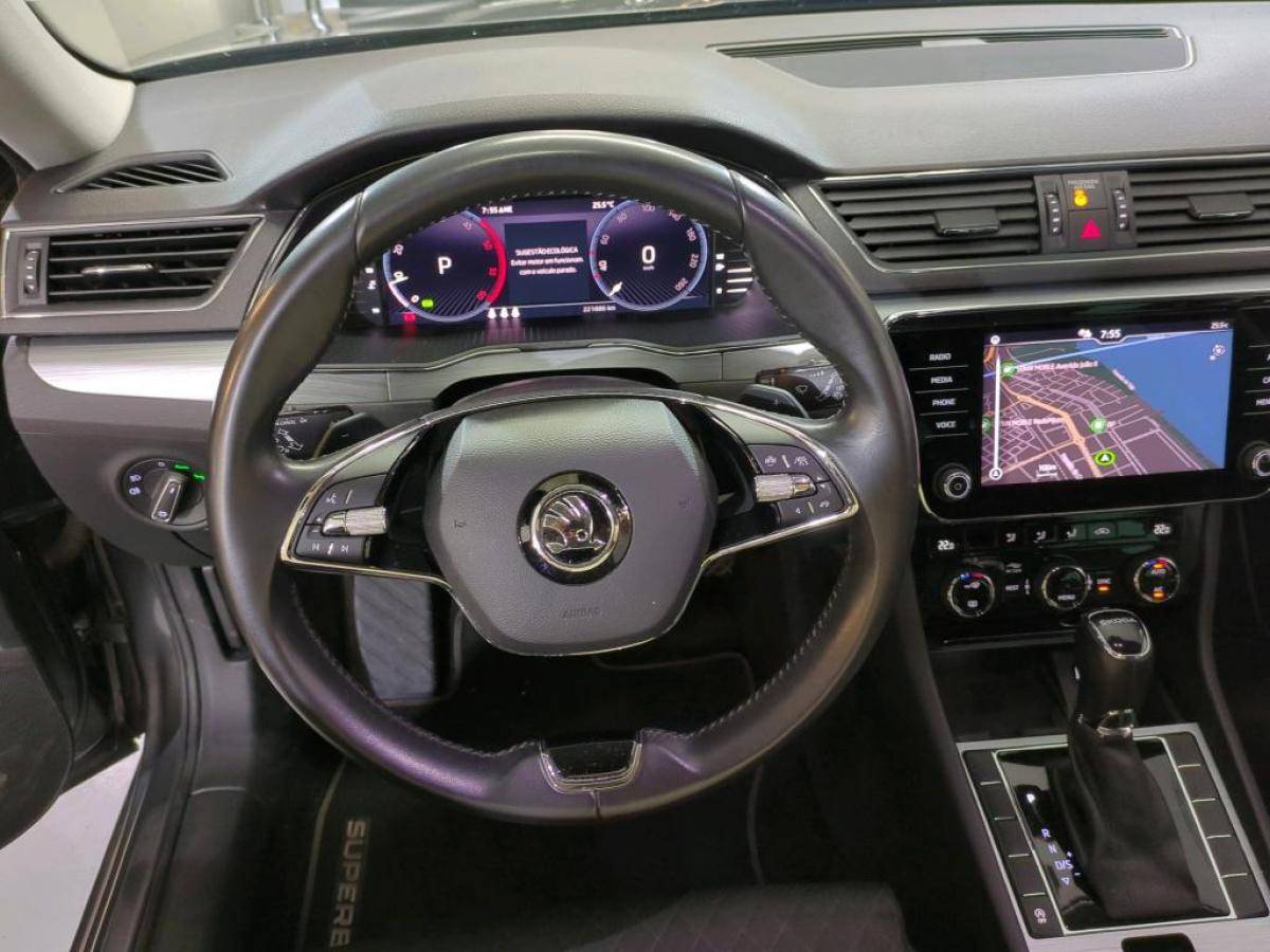 skoda-superb-2022-diesel-1968cc