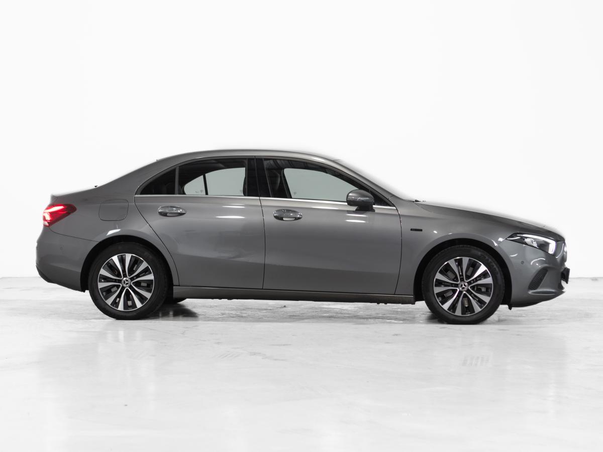 mercedes-benz-classe-a-2021-hibrido-a-gasolina-1332cc