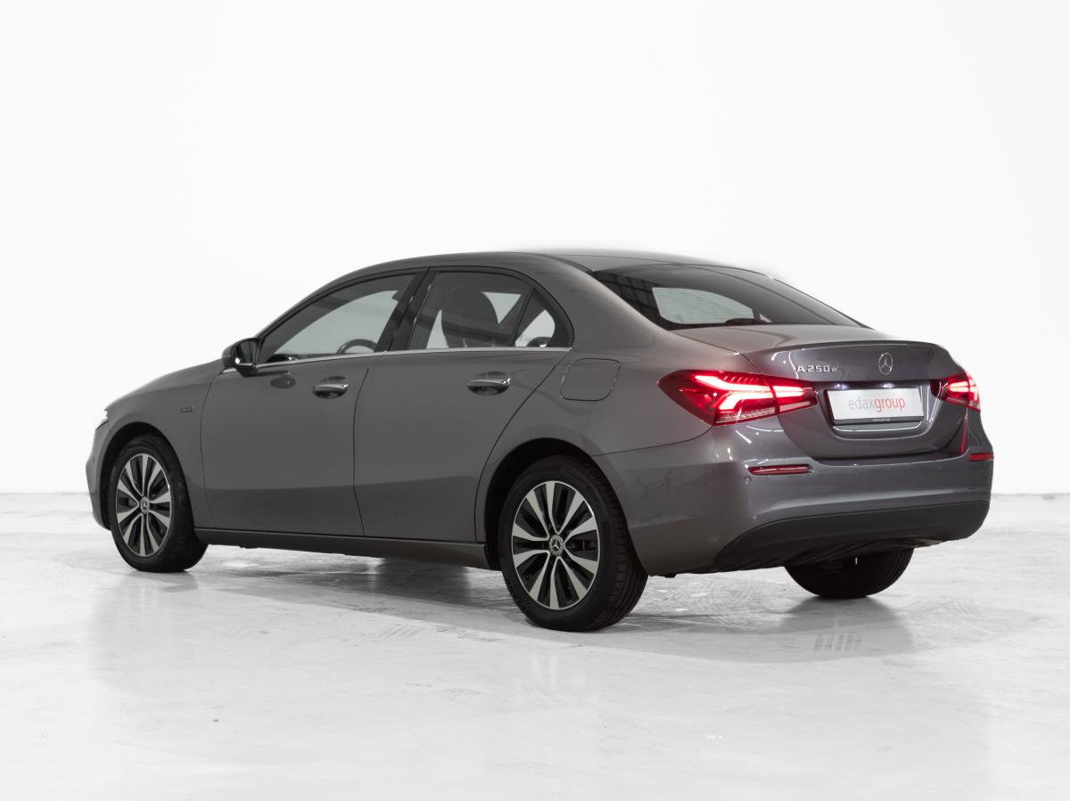 mercedes-benz-classe-a-2021-hibrido-a-gasolina-1332cc